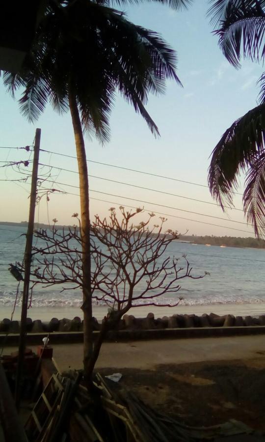 Sea View Holiday Home Малван Экстерьер фото